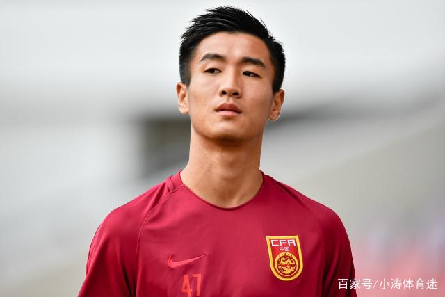 维尼修斯状态低迷，禁赛或将重塑皇马边路